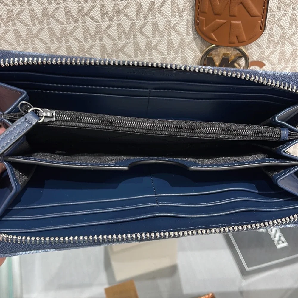Michael Kors Men’s Women’s Cooper Tech Zip Around Wallet Navy Multi Unisex NWT
